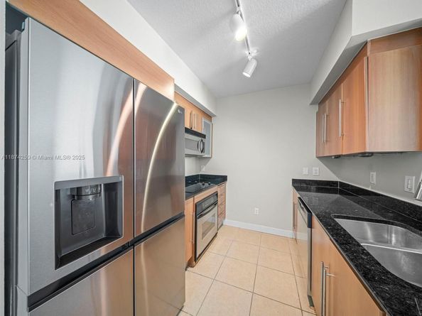 335 S Biscayne Blvd 2704, Miami FL 33131