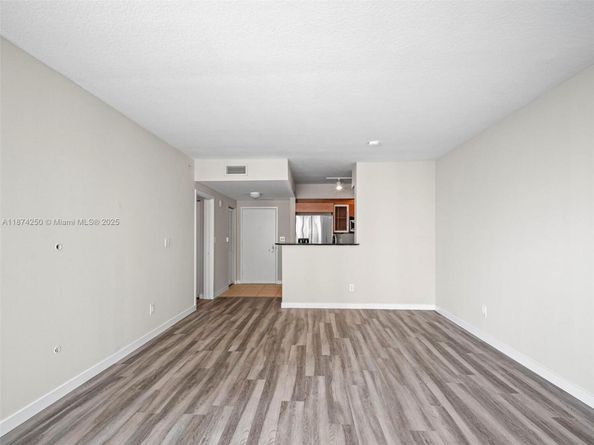 335 S Biscayne Blvd 2704, Miami FL 33131
