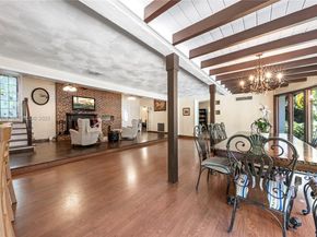 325 Bayberry Dr, Plantation FL 33317