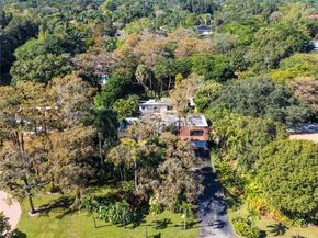 325 Bayberry Dr, Plantation FL 33317