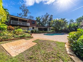 325 Bayberry Dr, Plantation FL 33317