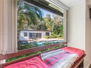 325 Bayberry Dr, Plantation FL 33317