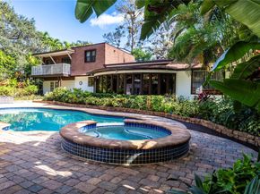 325 Bayberry Dr, Plantation FL 33317