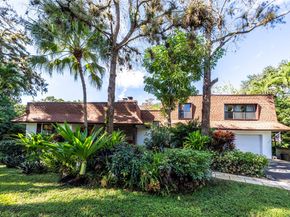 325 Bayberry Dr, Plantation FL 33317