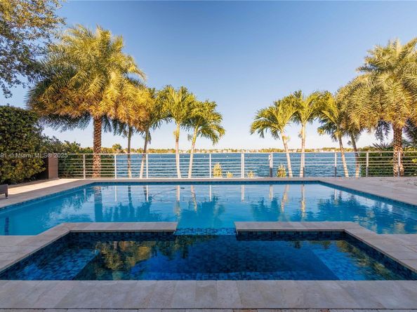 13731 SW 136th Pl, Miami FL 33186