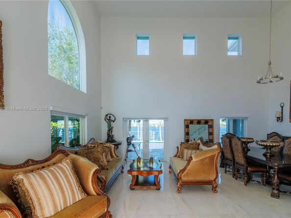 13731 SW 136th Pl, Miami FL 33186