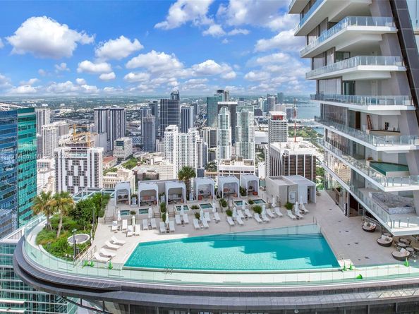 300 Biscayne Blvd Way 506E, Miami FL 33131