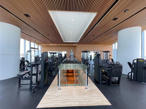 300 Biscayne Blvd Way 506E, Miami FL 33131
