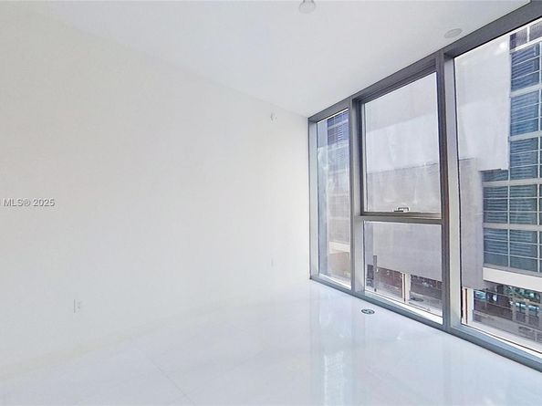 300 Biscayne Blvd Way 506E, Miami FL 33131