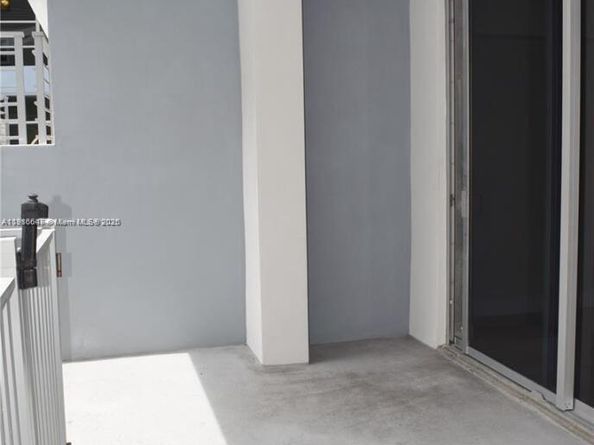 3339 Virginia St 207, Miami FL 33133