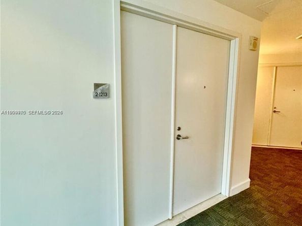 3131 NE 188th St 21213, Aventura FL 33180