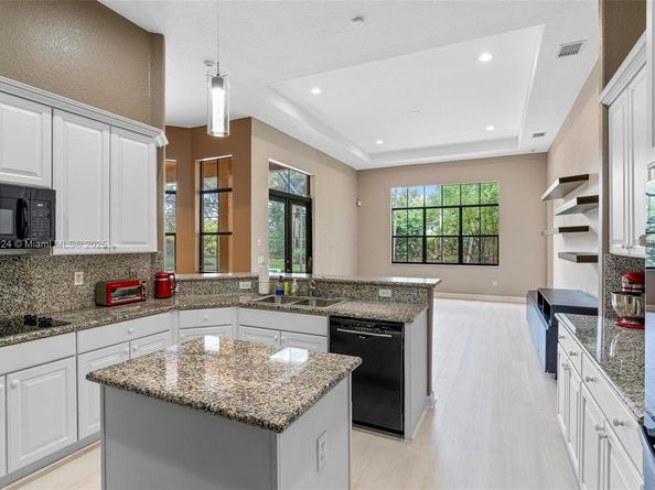 2031 SW 185th Ave, Miramar FL 33029