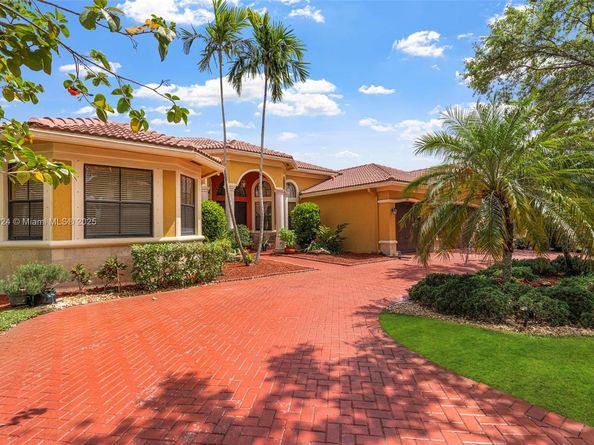 2031 SW 185th Ave, Miramar FL 33029