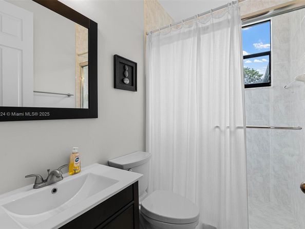 2031 SW 185th Ave, Miramar FL 33029