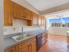 100 Golden Isles Dr PH 6, Hallandale Beach FL 33009