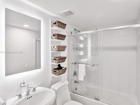 360 Collins Ave 401, Miami Beach FL 33139