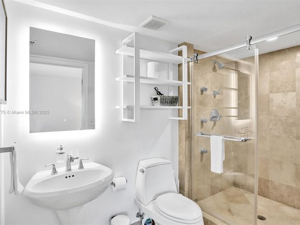 360 Collins Ave 401, Miami Beach FL 33139