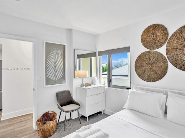 360 Collins Ave 401, Miami Beach FL 33139
