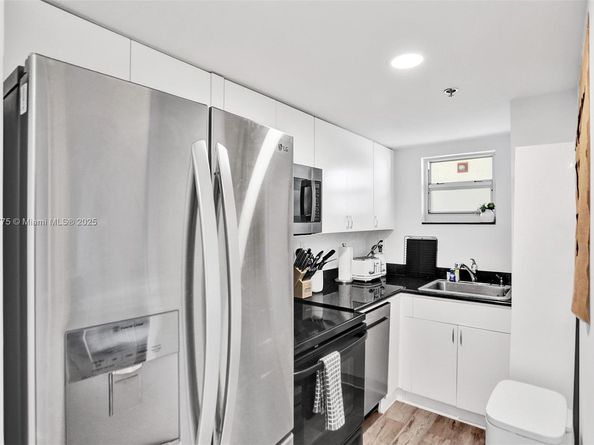 360 Collins Ave 401, Miami Beach FL 33139