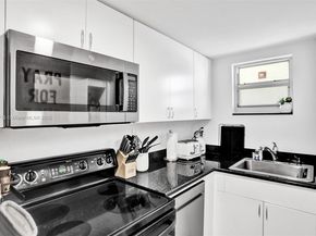 360 Collins Ave 401, Miami Beach FL 33139