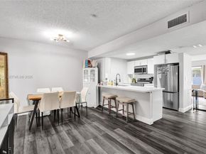 7402 NW 75th St, Tamarac FL 33321