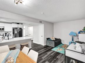 7402 NW 75th St, Tamarac FL 33321