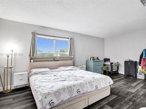 7402 NW 75th St, Tamarac FL 33321