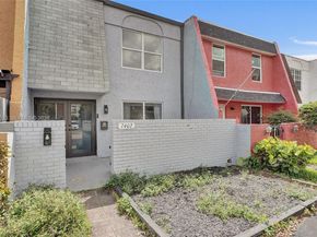 7402 NW 75th St, Tamarac FL 33321