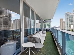 200 Biscayne Boulevard Way 1108, Miami FL 33131