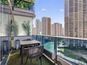 200 Biscayne Boulevard Way 1108, Miami FL 33131