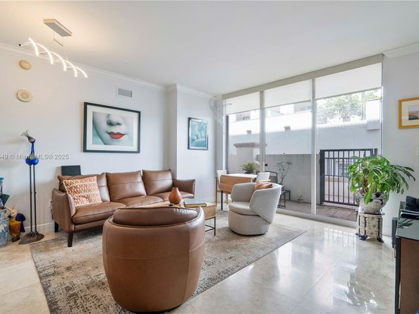 4100 Salzedo St 409, Coral Gables FL 33146