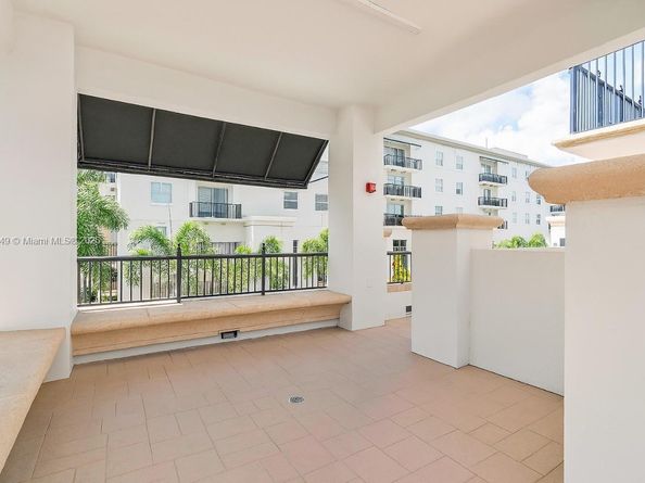 4100 Salzedo St 409, Coral Gables FL 33146