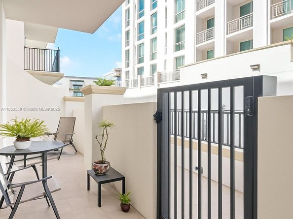 4100 Salzedo St 409, Coral Gables FL 33146