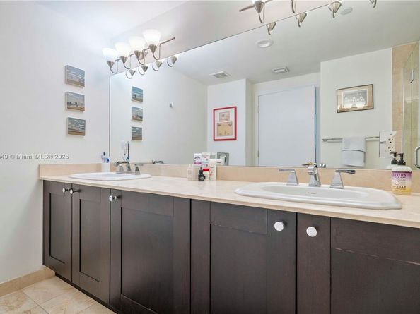 4100 Salzedo St 409, Coral Gables FL 33146