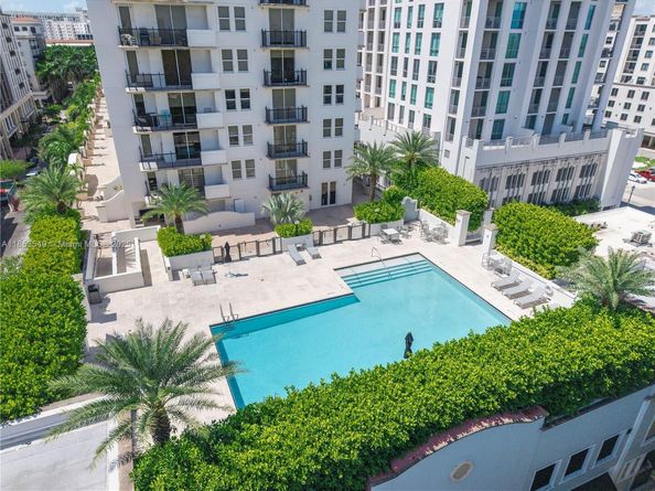 4100 Salzedo St 409, Coral Gables FL 33146
