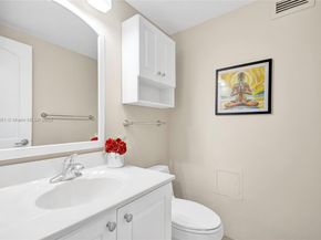 2501 S Ocean Dr 1423, Hollywood FL 33019