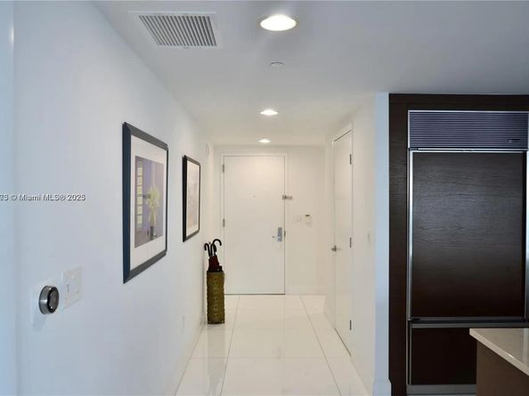 495 Brickell Ave 1801, Miami FL 33131