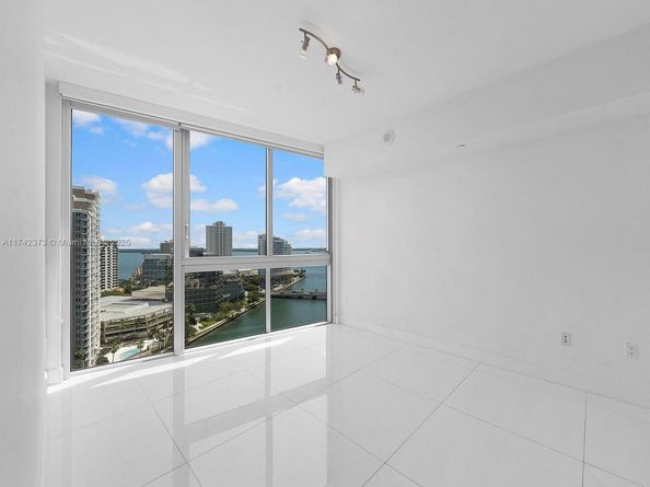 495 Brickell Ave 1801, Miami FL 33131