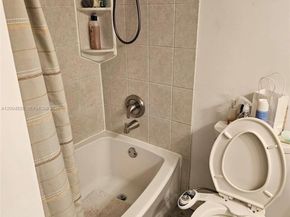 2998 NW 48th Ter 432, Lauderdale Lakes FL 33313