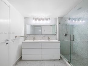 1300 Brickell Bay Dr 704, Miami FL 33131