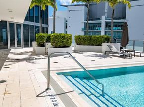 1300 Brickell Bay Dr 704, Miami FL 33131