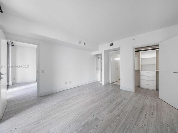 1300 Brickell Bay Dr 704, Miami FL 33131