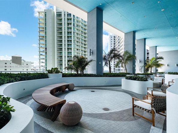 1300 Brickell Bay Dr 704, Miami FL 33131