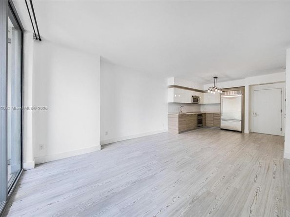 1300 Brickell Bay Dr 704, Miami FL 33131