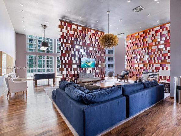 1300 Brickell Bay Dr 704, Miami FL 33131