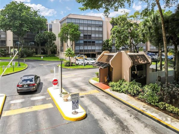 2808 N 46th Ave E650, Hollywood FL 33021