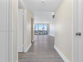 900 Bay Dr 718+Dock Slip available, Miami Beach FL 33141