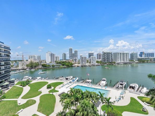 900 Bay Dr 718+Dock Slip available, Miami Beach FL 33141