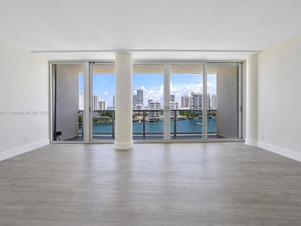 900 Bay Dr 718+Dock Slip available, Miami Beach FL 33141