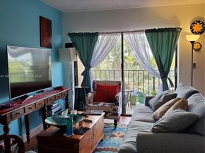 6445 Indian Creek Dr B6, Miami Beach FL 33141